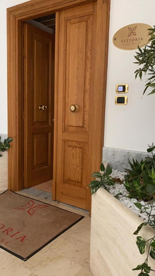 Vittoria Guest House Salerno Dış mekan fotoğraf