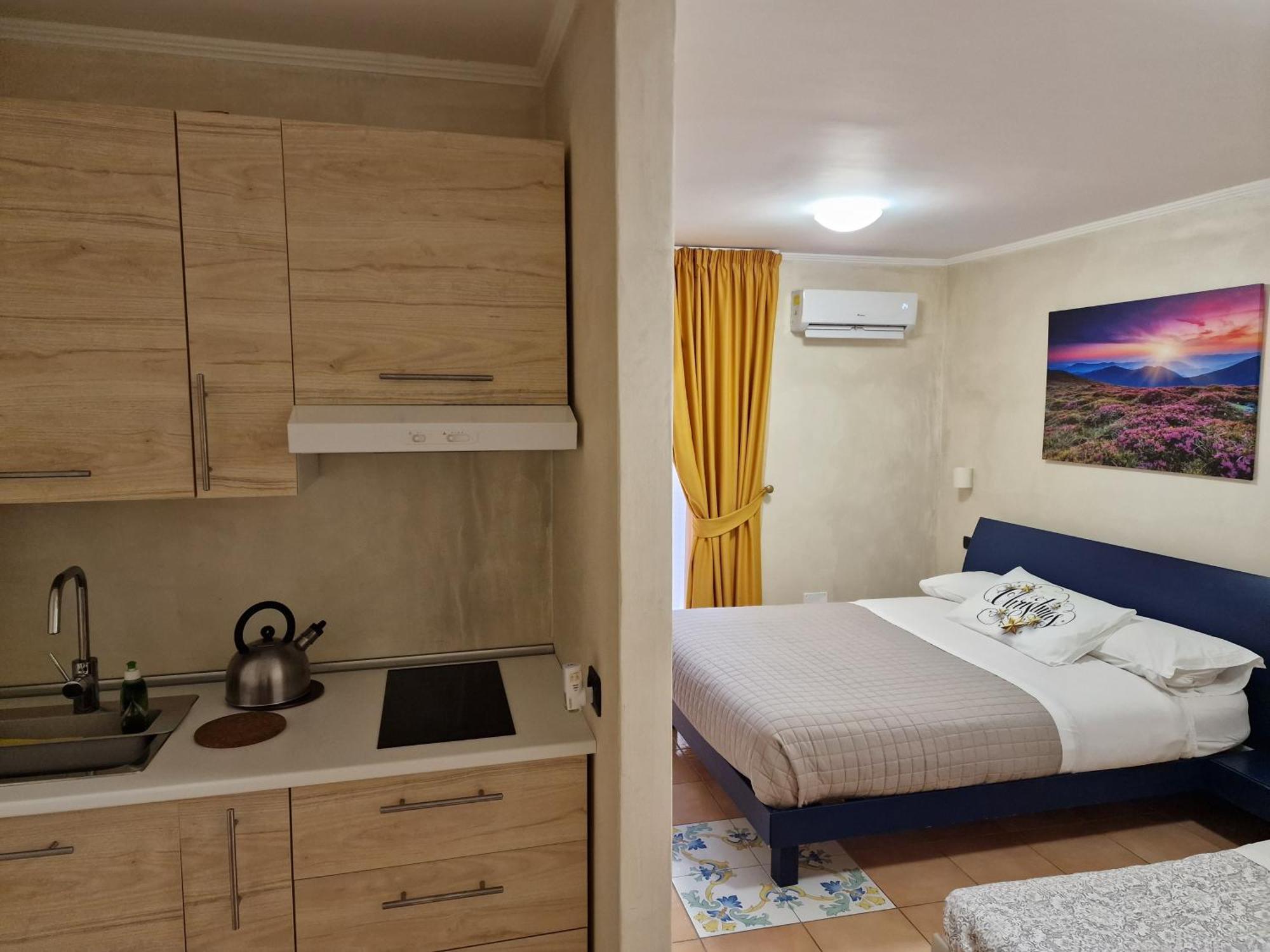 Vittoria Guest House Salerno Dış mekan fotoğraf