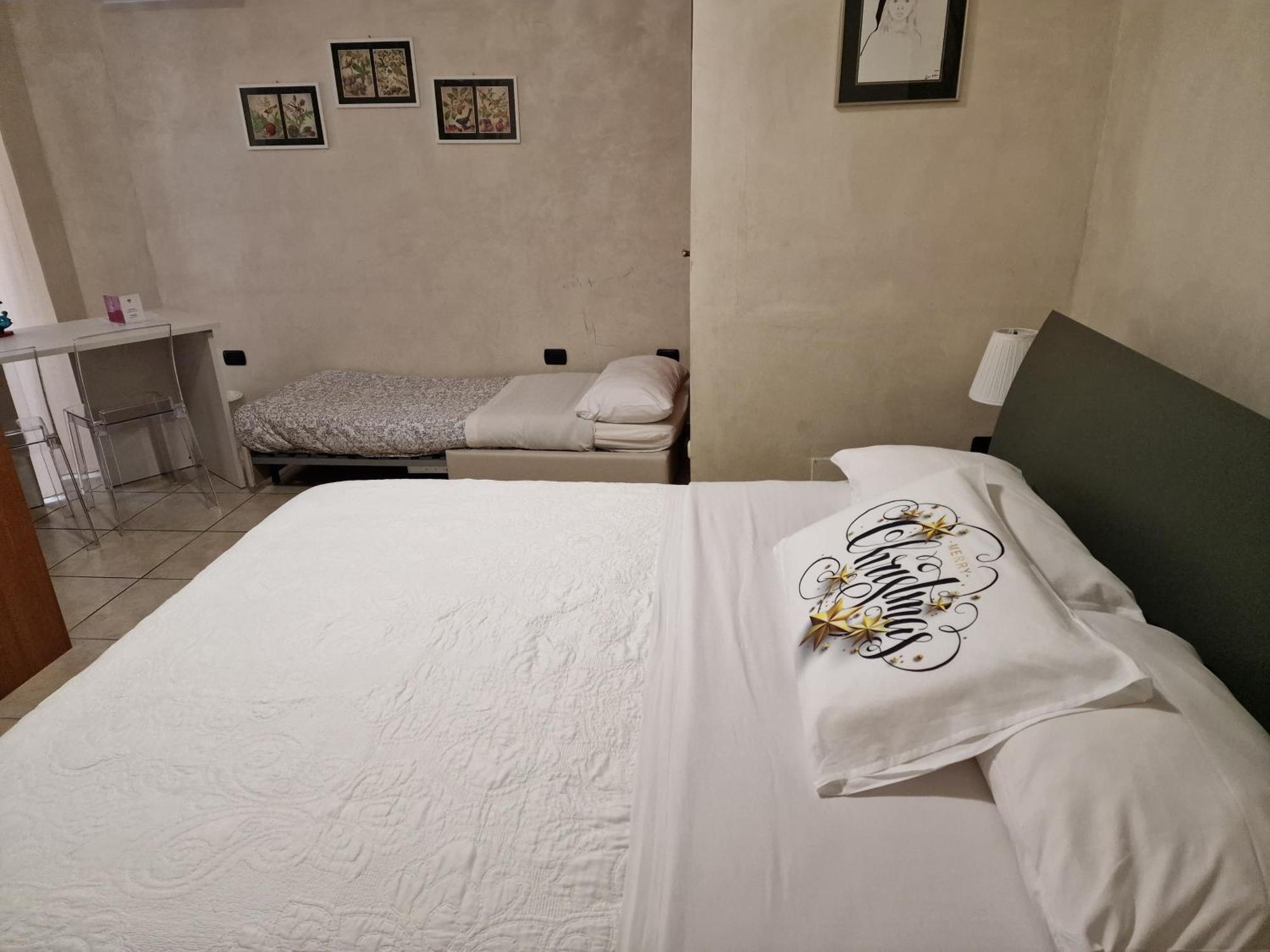 Vittoria Guest House Salerno Dış mekan fotoğraf