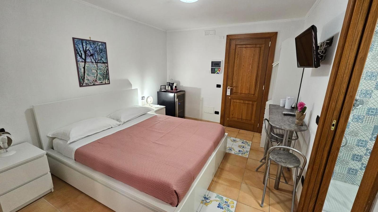 Vittoria Guest House Salerno Dış mekan fotoğraf