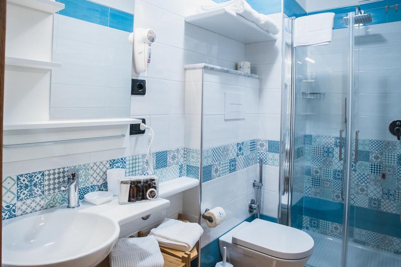 Vittoria Guest House Salerno Dış mekan fotoğraf